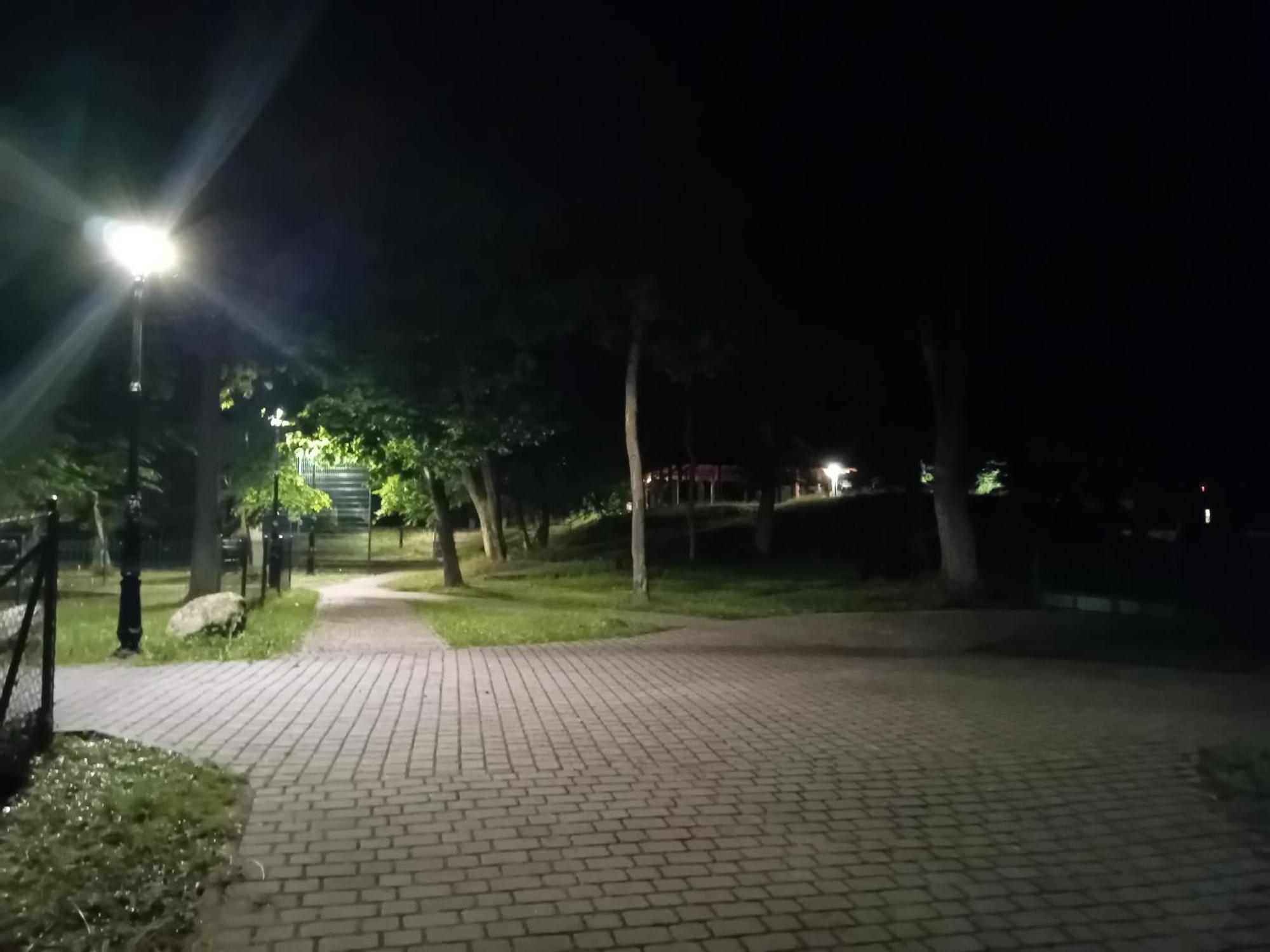 Pokoje Goscinne Sloneczny Klon Dabrowno Exteriör bild